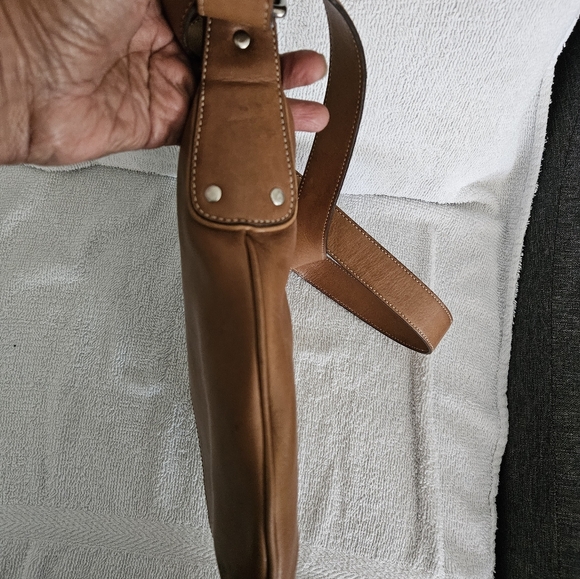 Coach Metro Leather Hippie Shoulder Bag - Picture 5 of 16